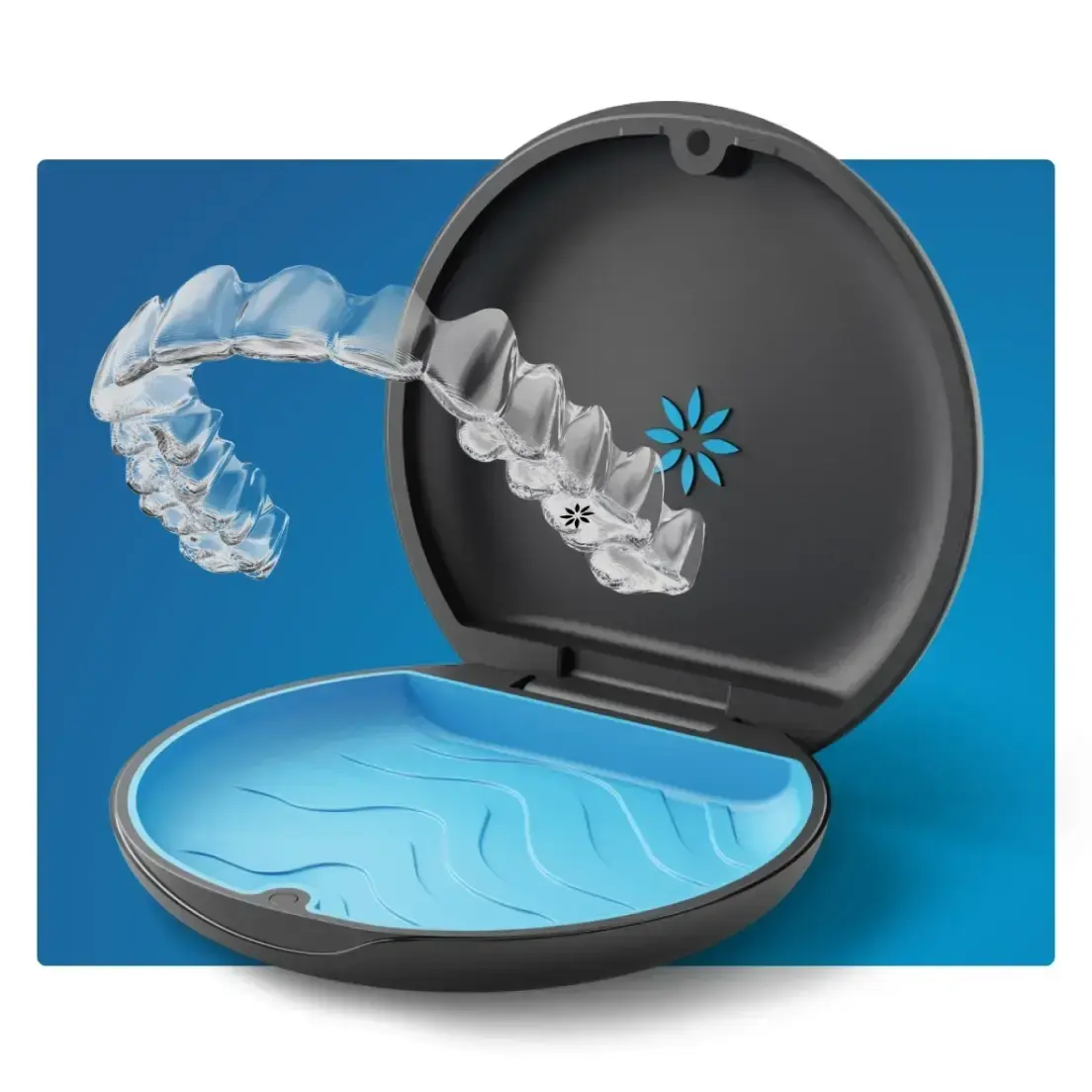 Alinhador transparente Invisalign em seu estojo original, disponível na Ferdinand Odontologia, sua clínica de dentista na Tijuca